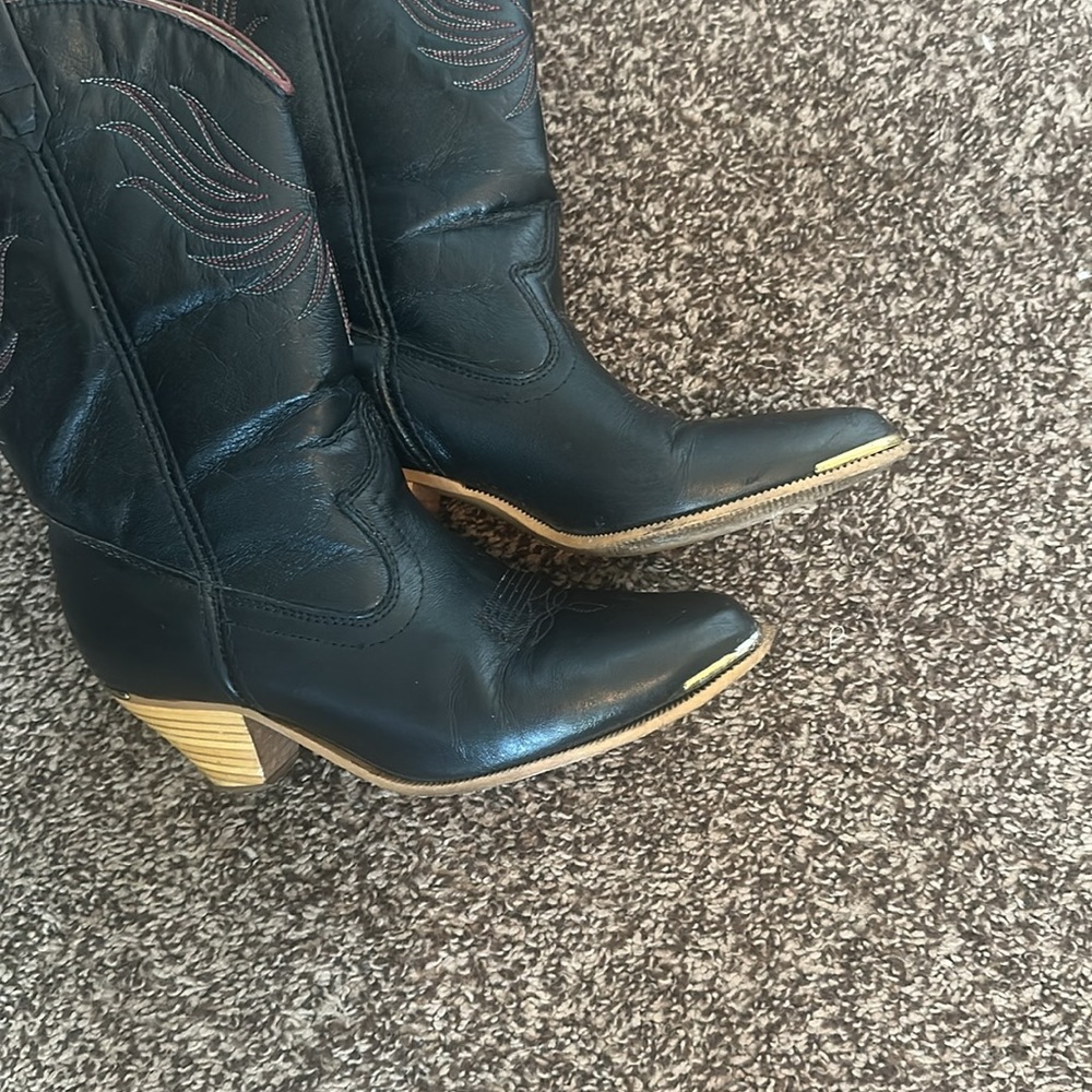 Dingo Boots - image 2